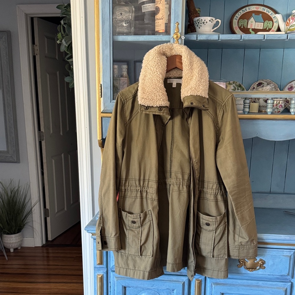 Olive Utility Jacket with Sherpa Collar - Picture 3 of 5